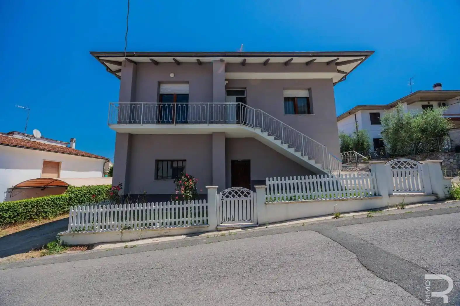 Villa in vendita a Bucine