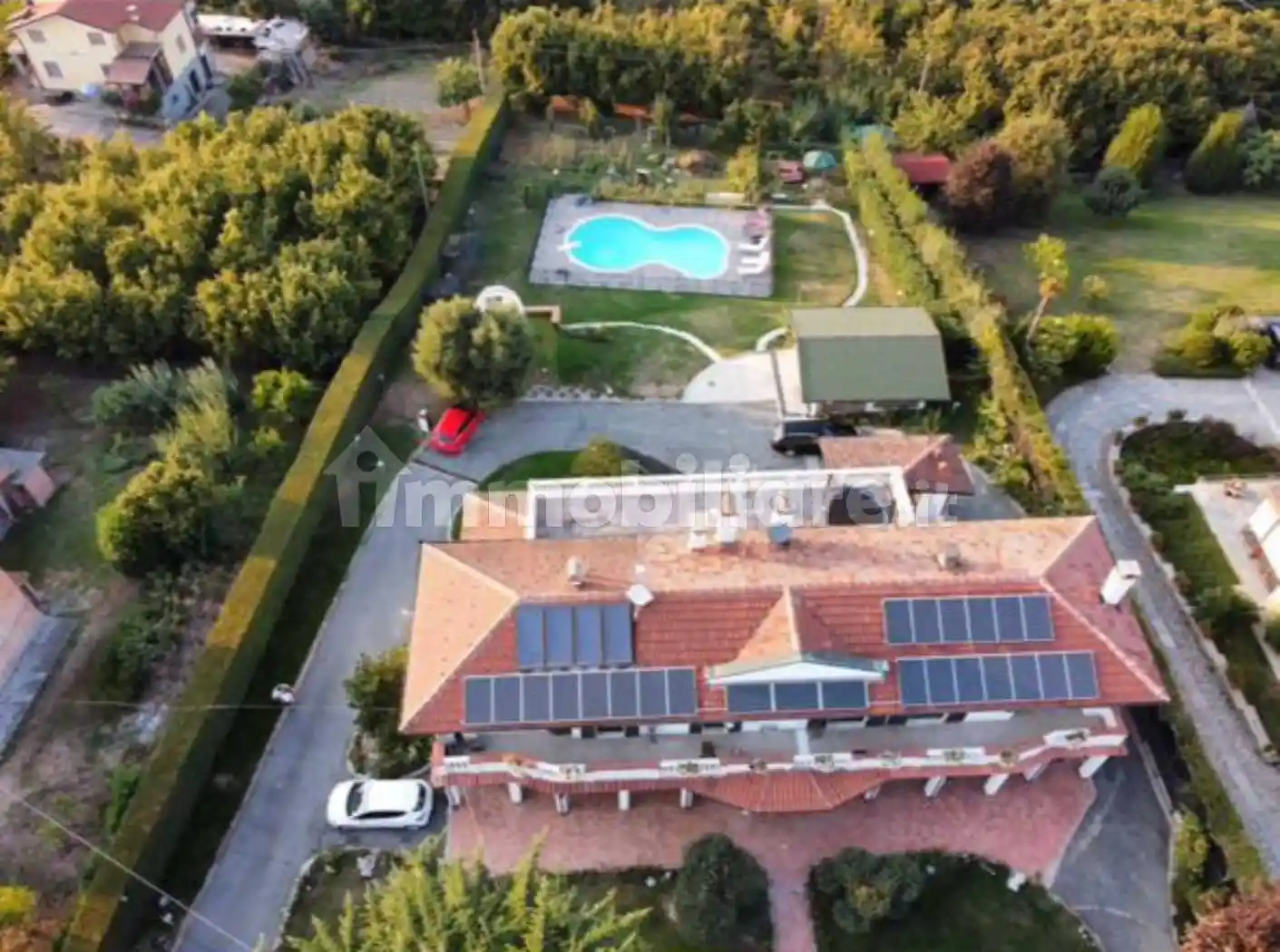 Rustico - Casale in vendita a Bra