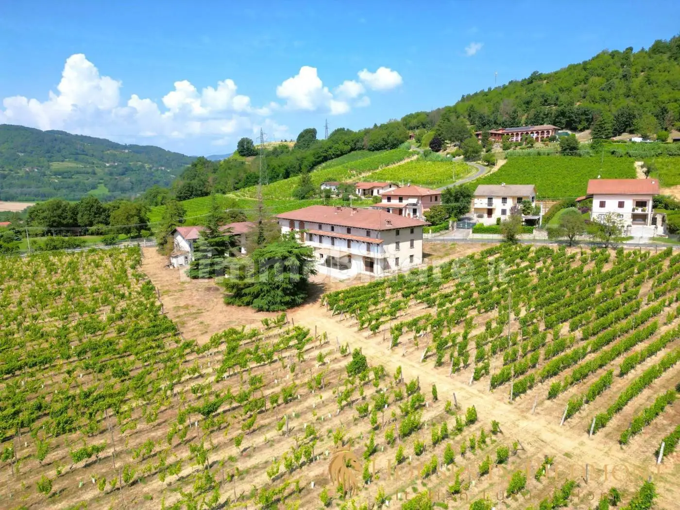 Rustico - Casale in vendita a Monastero Bormida