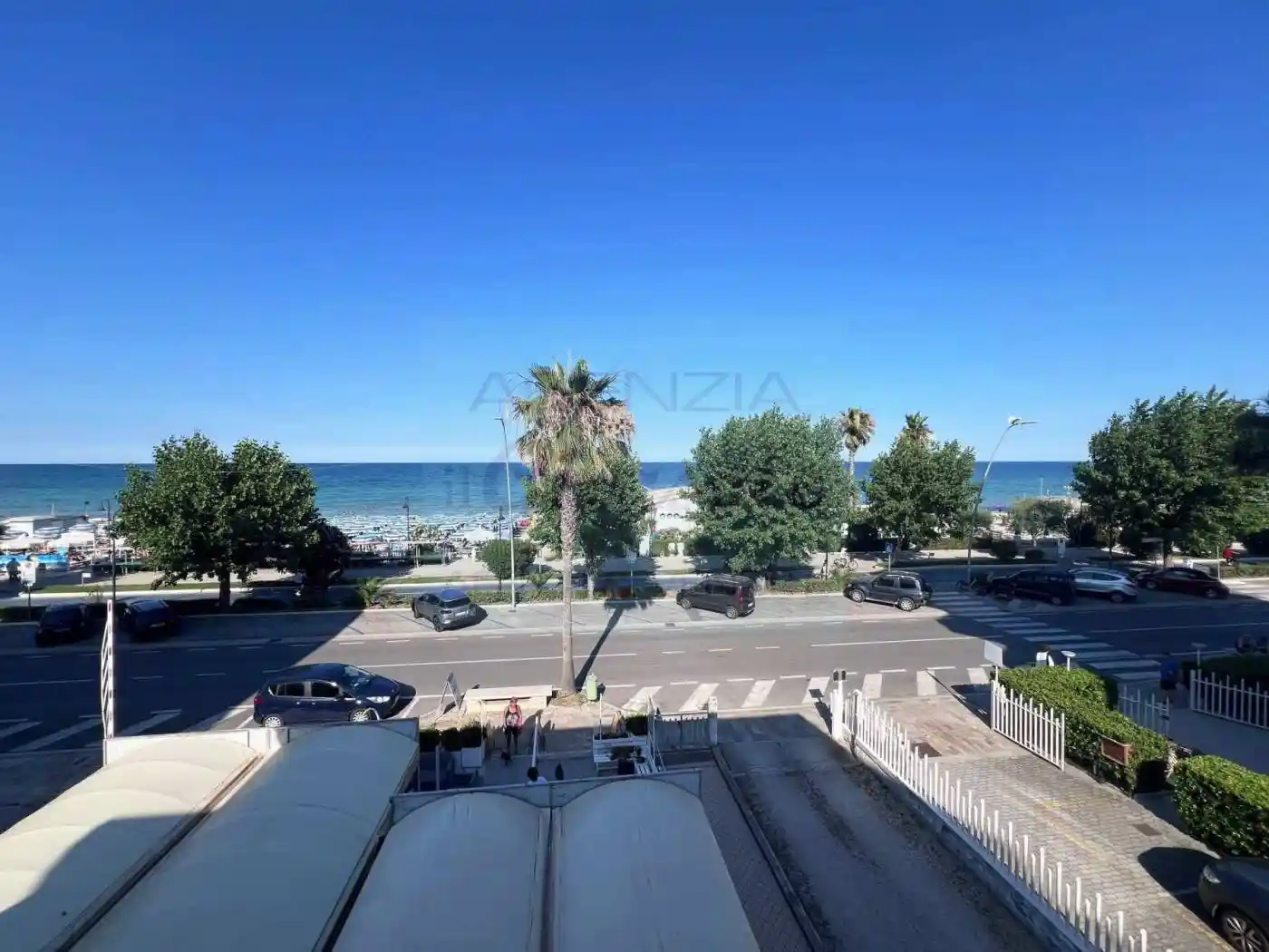 Quadrilocale Lungomare Guglielmo Marconi 96, Lungomare Marconi, Alba Adriatica - foto 2