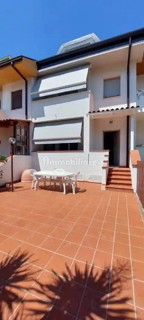 Villetta a schiera in vendita a Folignano