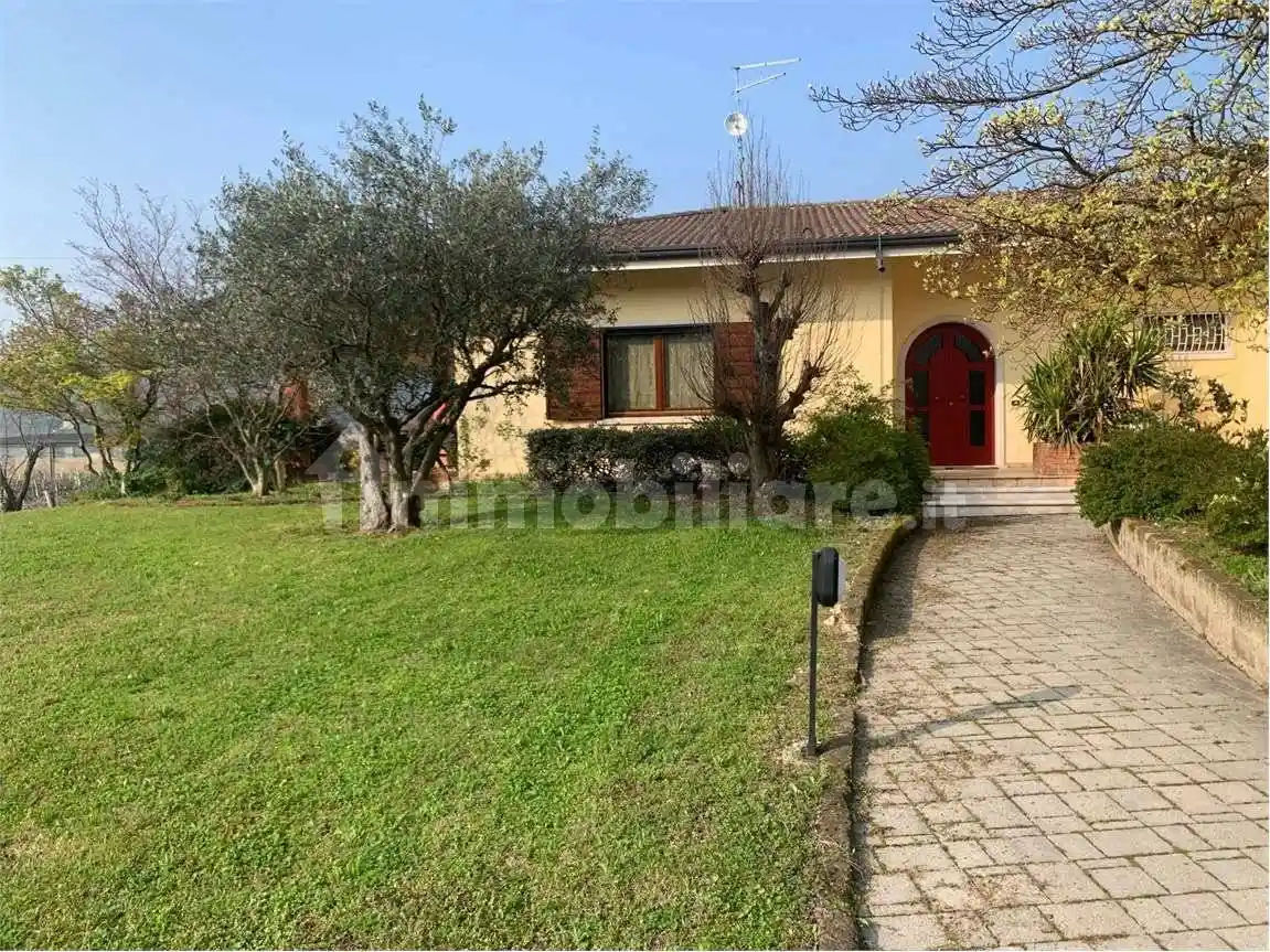 Villa unifamiliare, buono stato, 500 m², Cazzano di Tramigna - foto 2