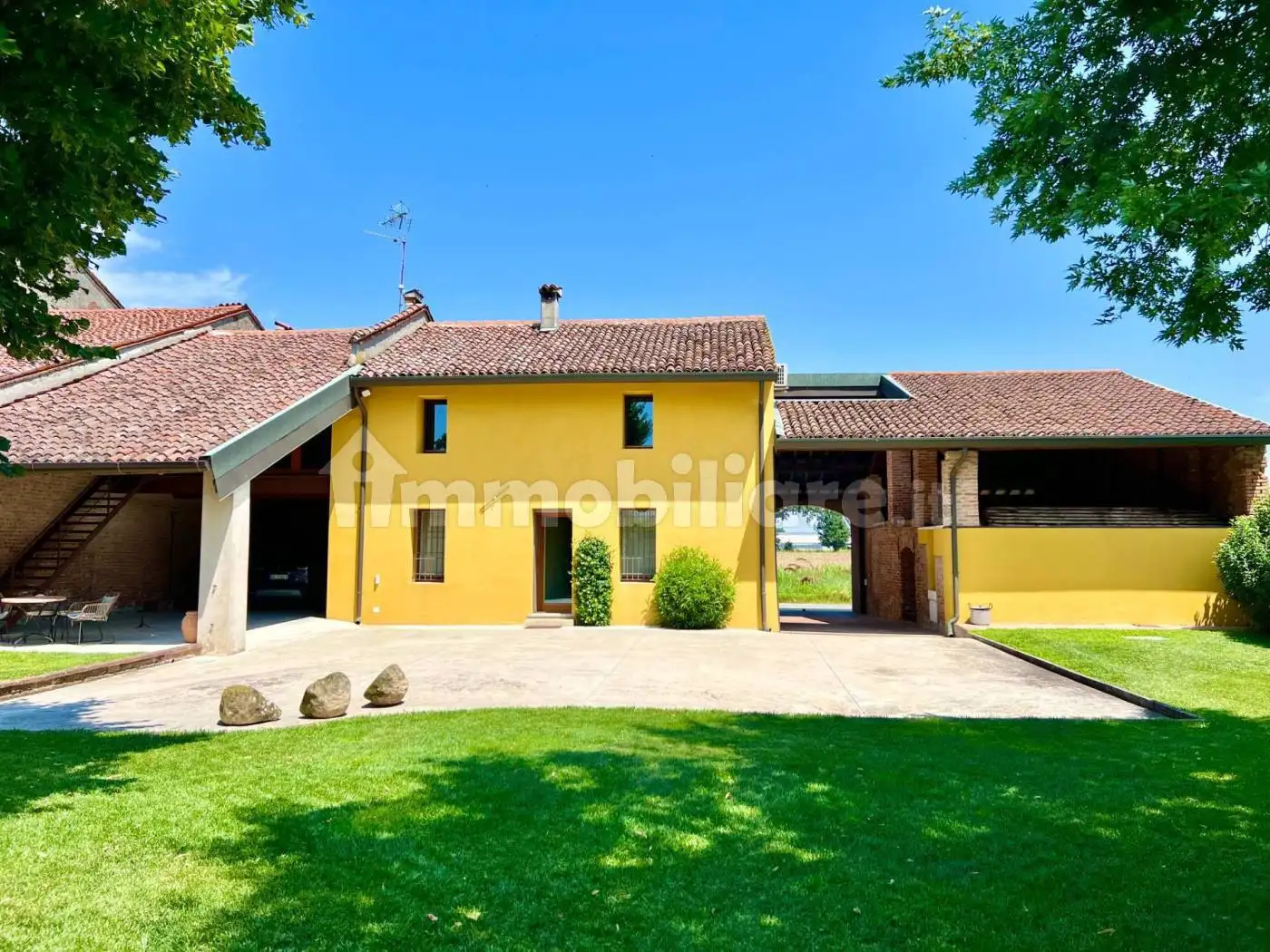 Villa in vendita a Sospiro