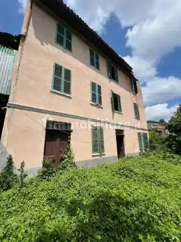 Rustico - Casale in vendita a Calliano