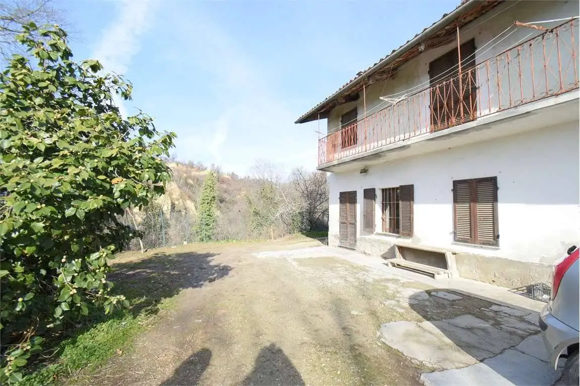 Casa indipendente in vendita a Monteu Roero