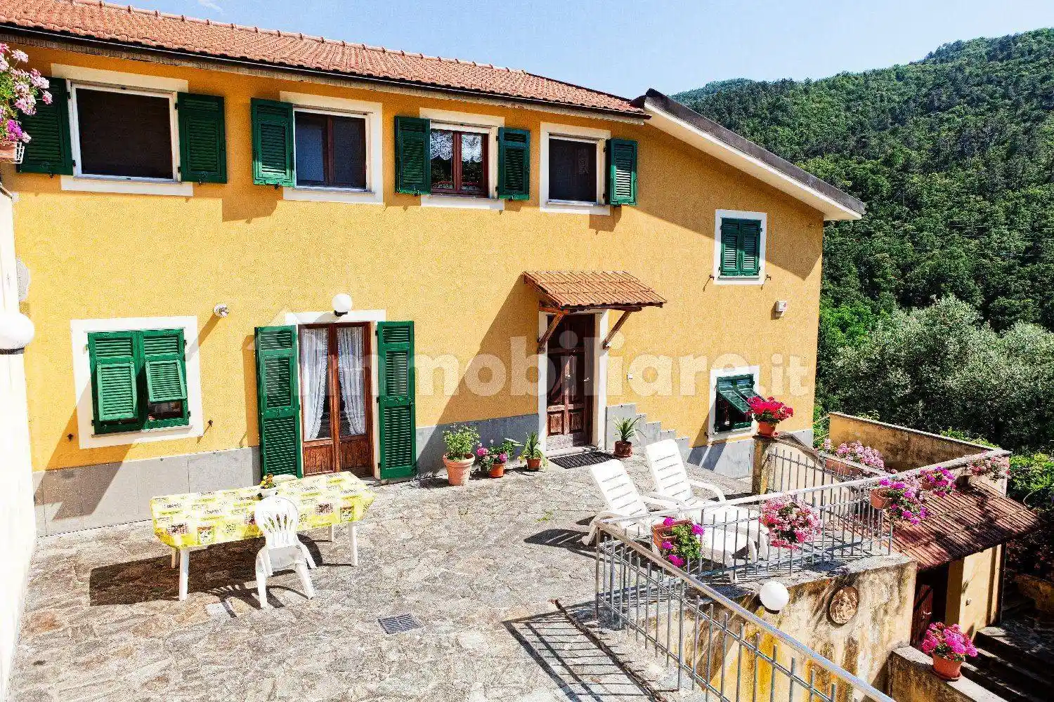 Appartamento in vendita a Castiglione Chiavarese