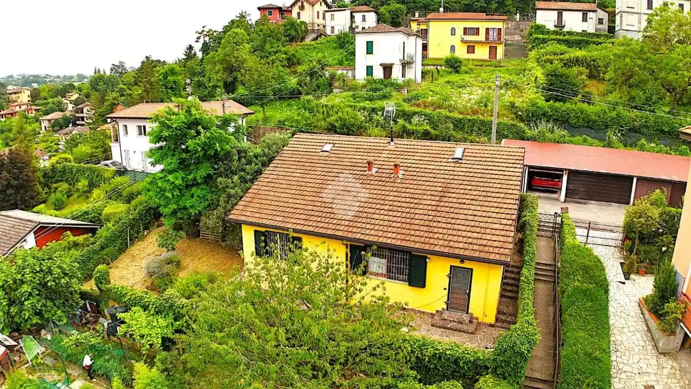 Villa in vendita a Tortona