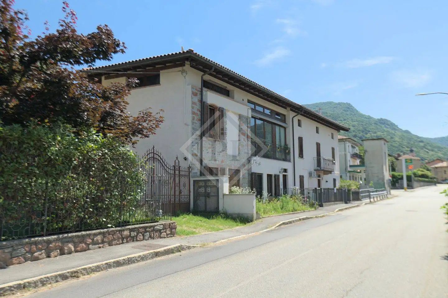 Trilocale buono stato, piano terra, Brinzio - foto 2