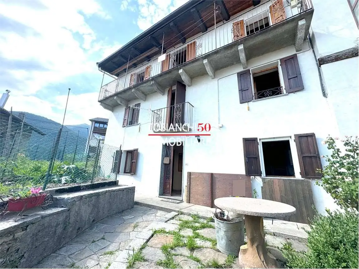 Terratetto unifamiliare via Alpi, Centro, Aurano - foto 2