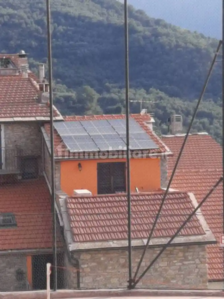 Casa indipendente in vendita a Caravonica