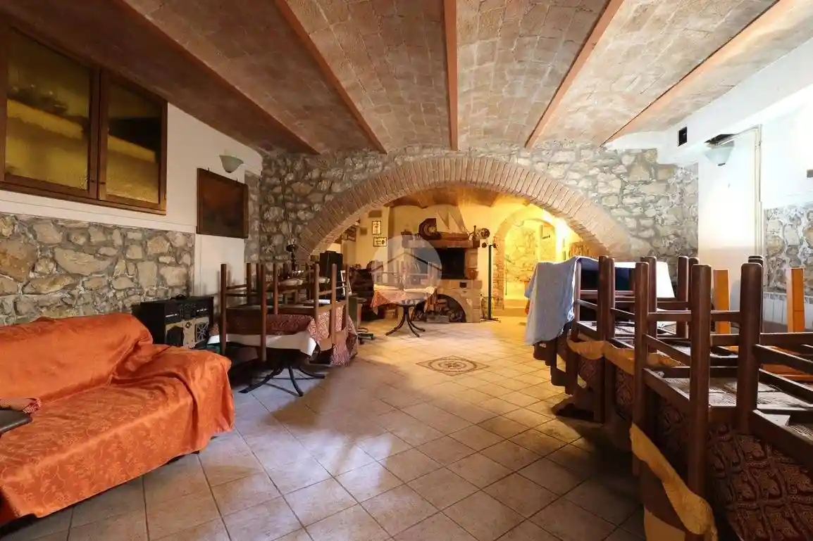 Casa indipendente in vendita a Terni