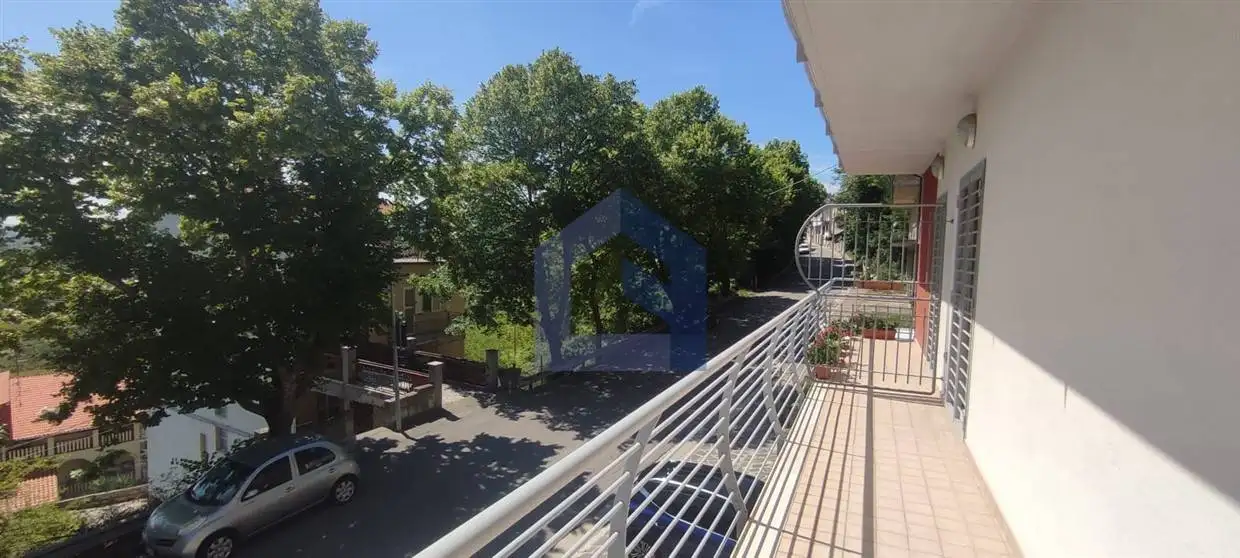 Quadrilocale ottimo stato, piano rialzato, Centro, Archi - foto 2