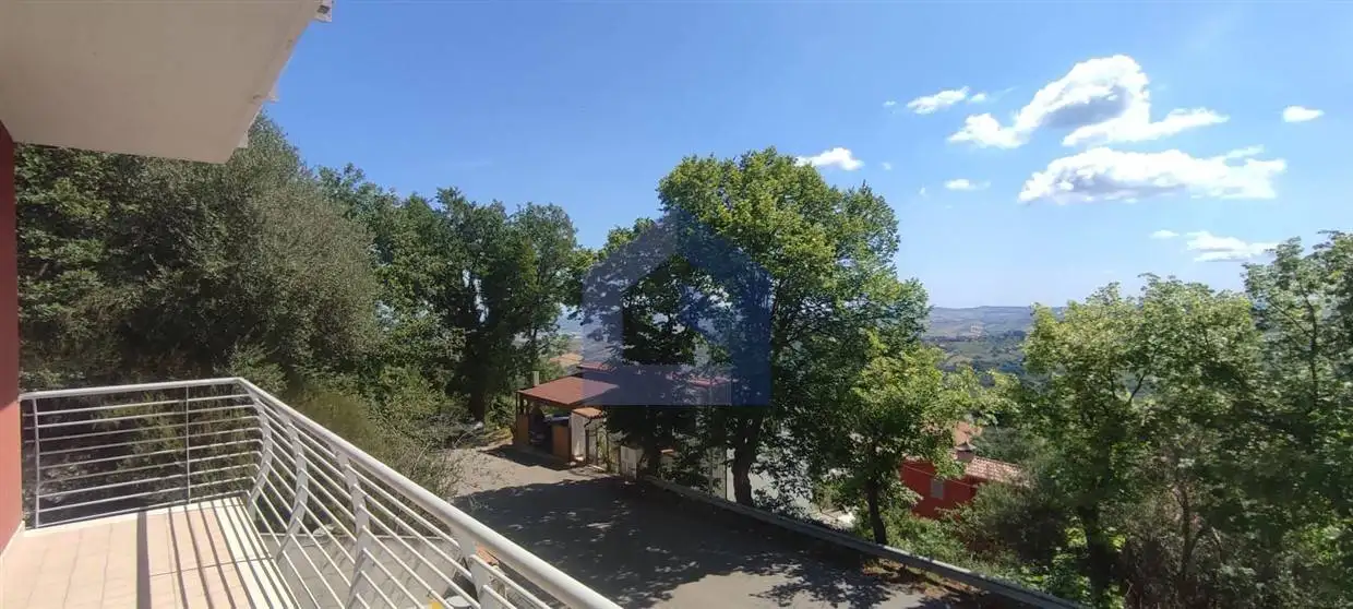 Quadrilocale ottimo stato, piano rialzato, Centro, Archi - foto 3