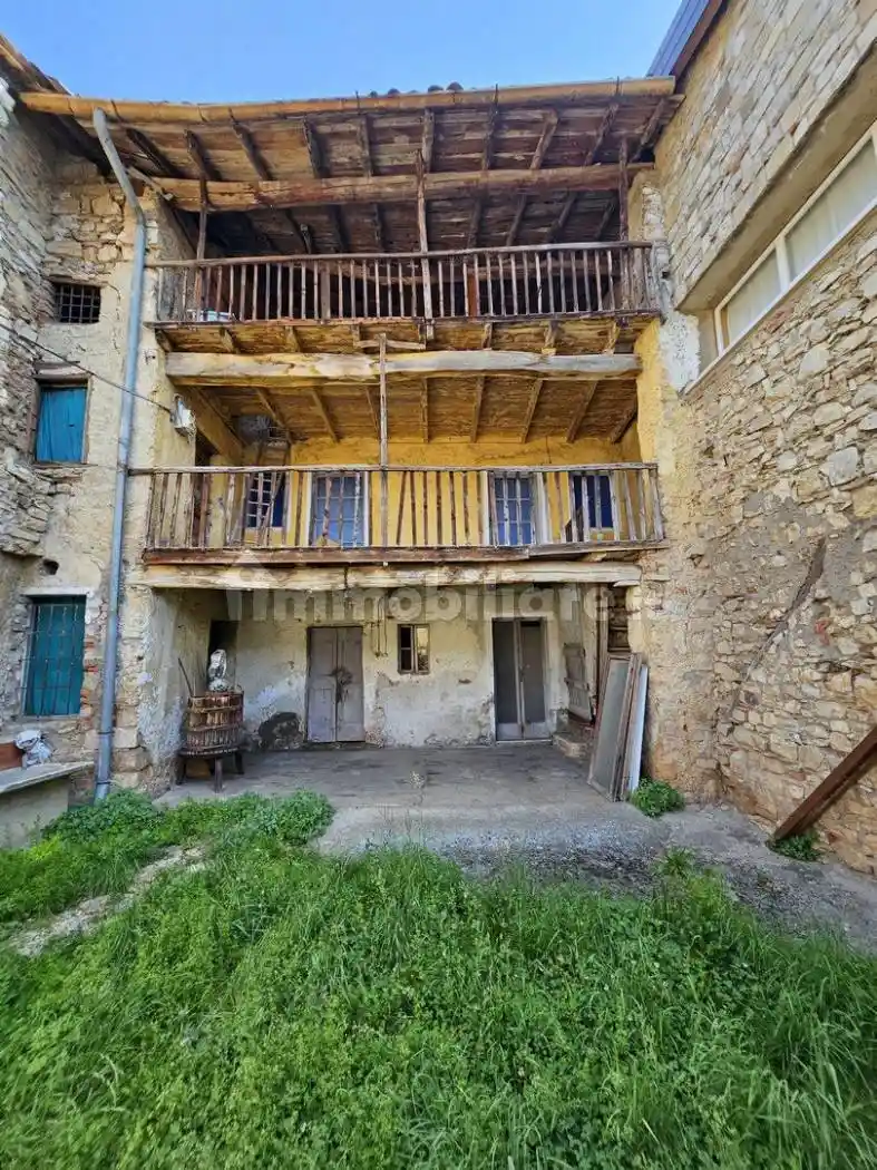 Rustico - Casale in vendita a Gussago