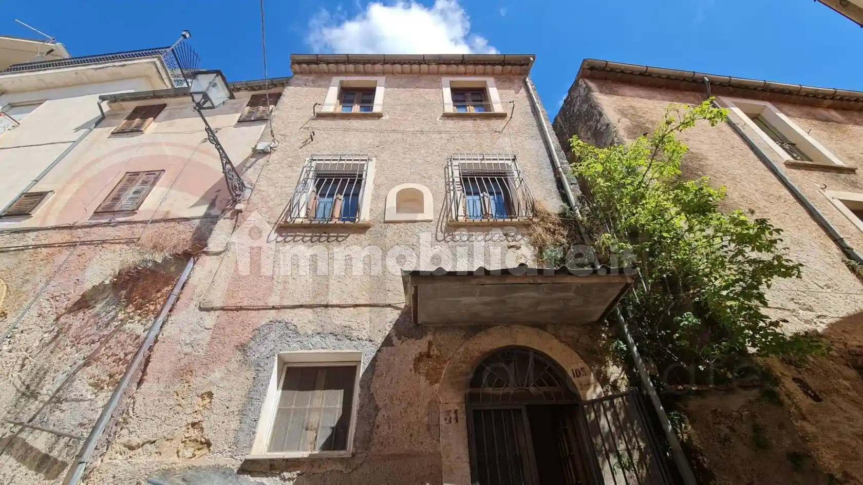 Palazzo - Edificio in vendita a Alvito