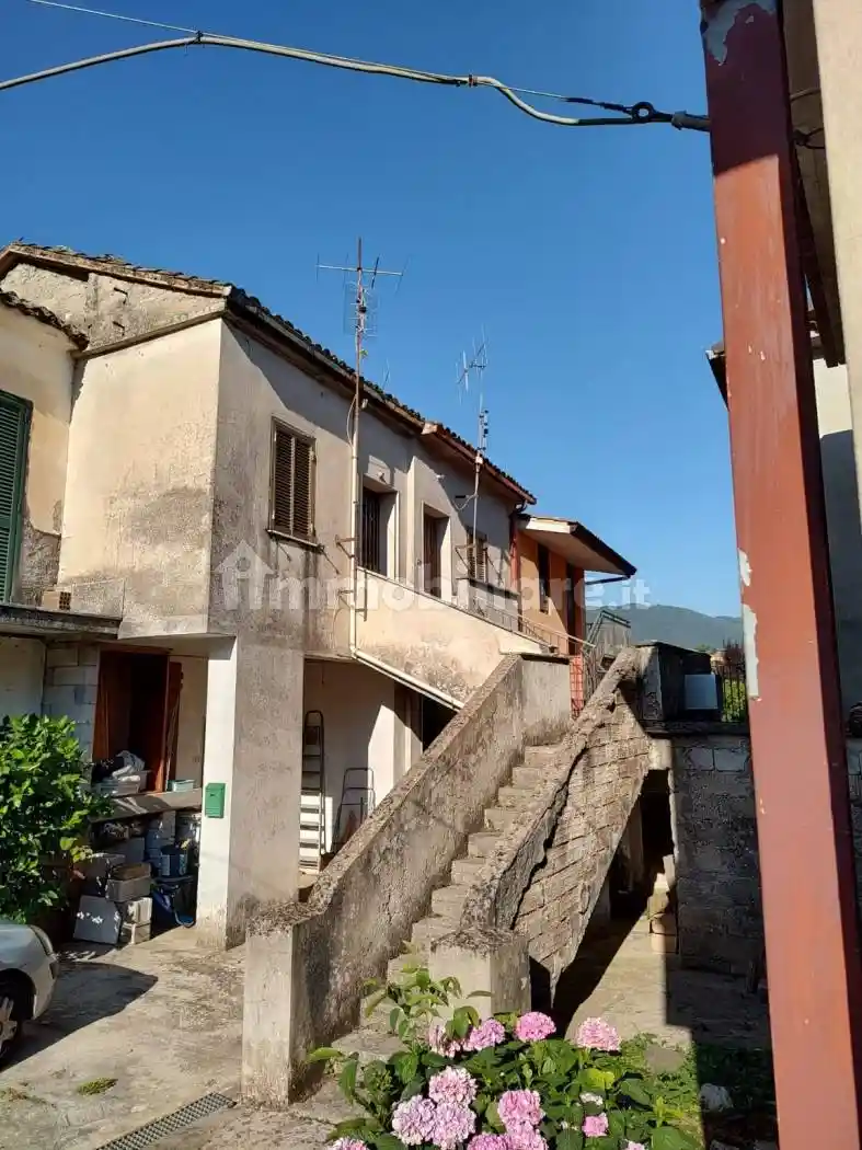 Casa indipendente in vendita a Alatri