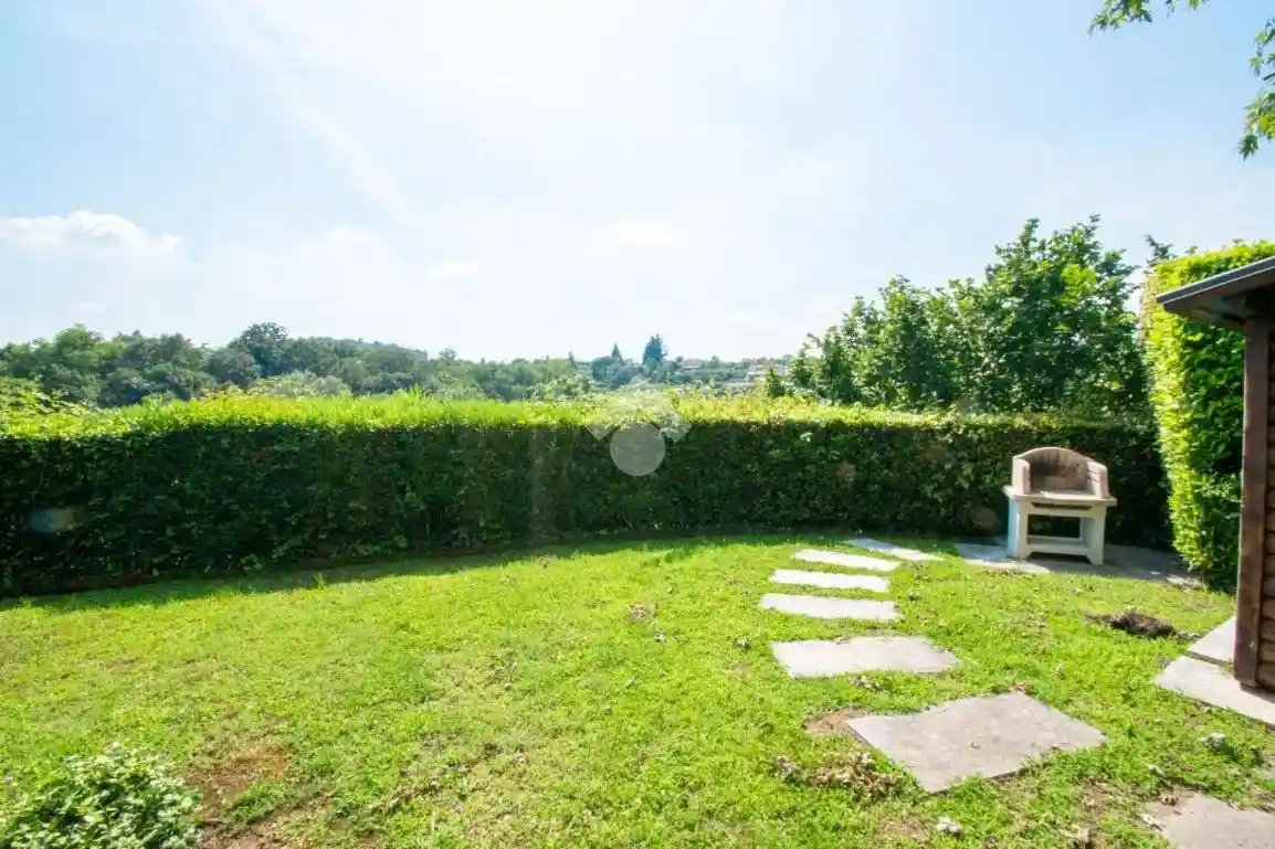 Appartamento in vendita a Soiano del Lago