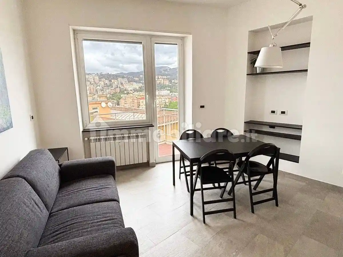 Appartamento in affitto a Genova