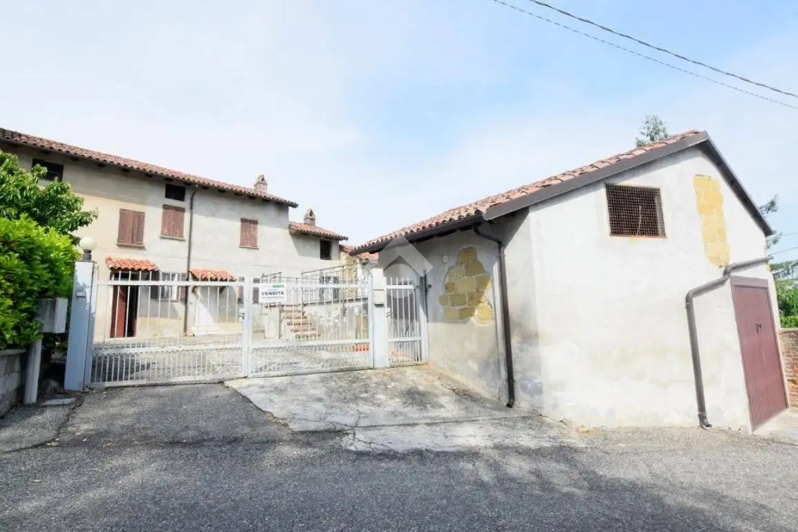 Casa indipendente in vendita a Conzano