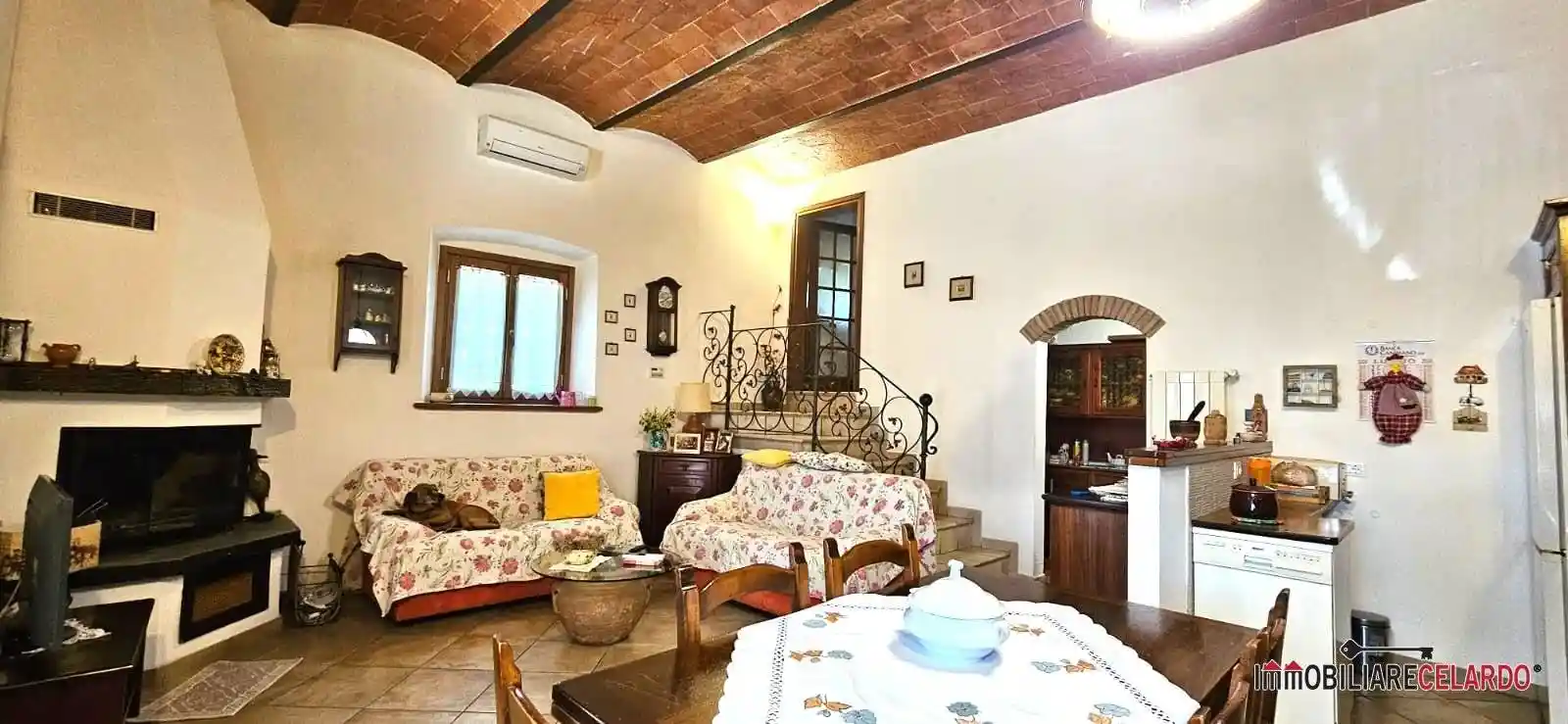 Rustico - Casale in vendita a Poggibonsi