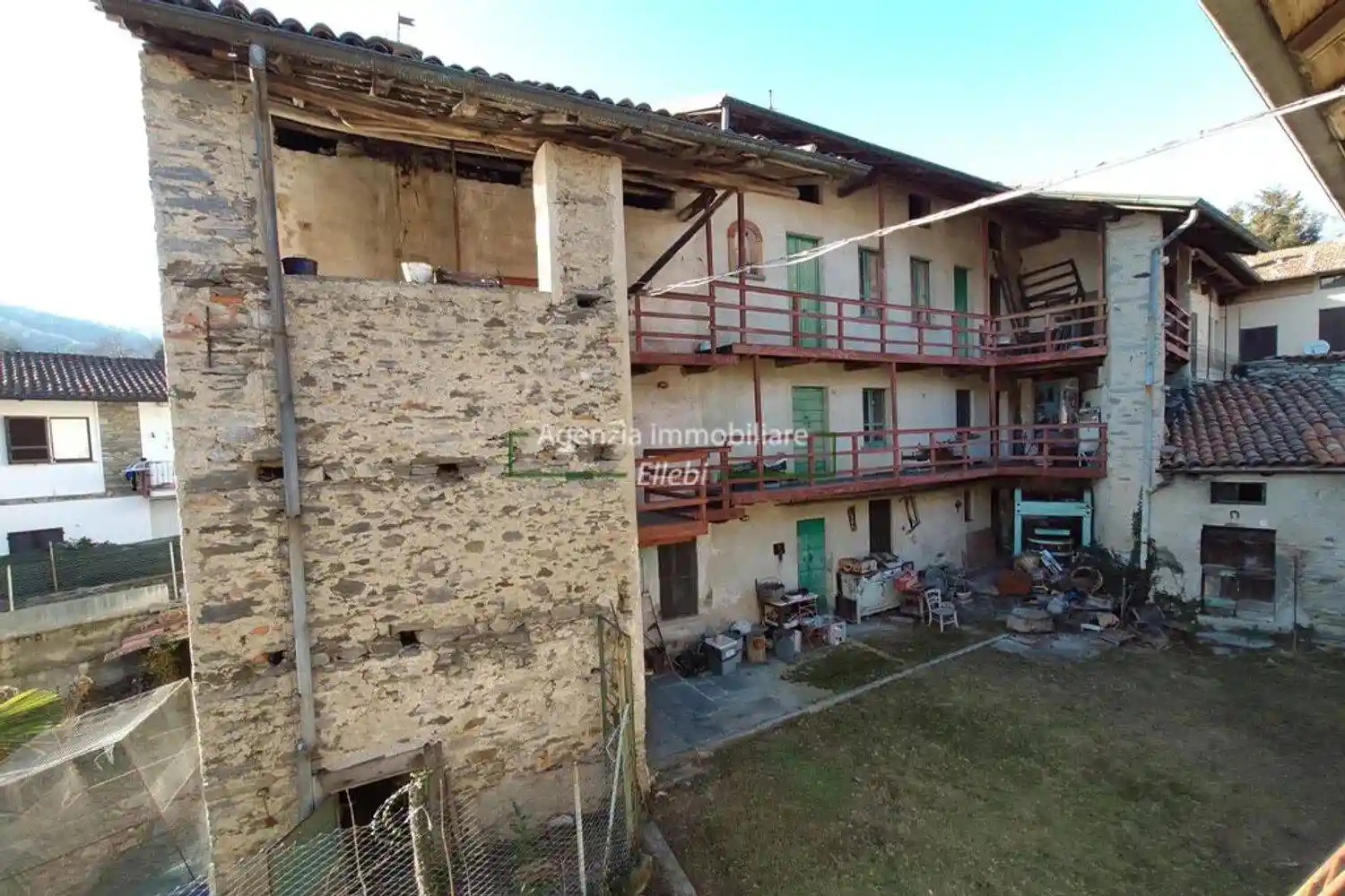 Rustico - Casale in vendita a Brovello-Carpugnino