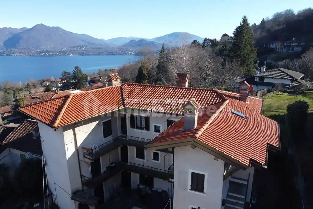 Appartamento in vendita a Stresa
