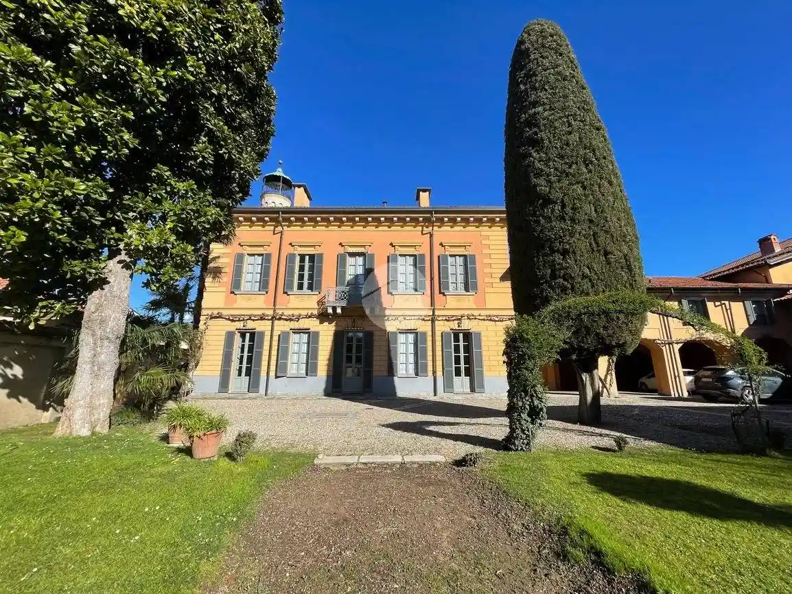 Villa in vendita a Inveruno