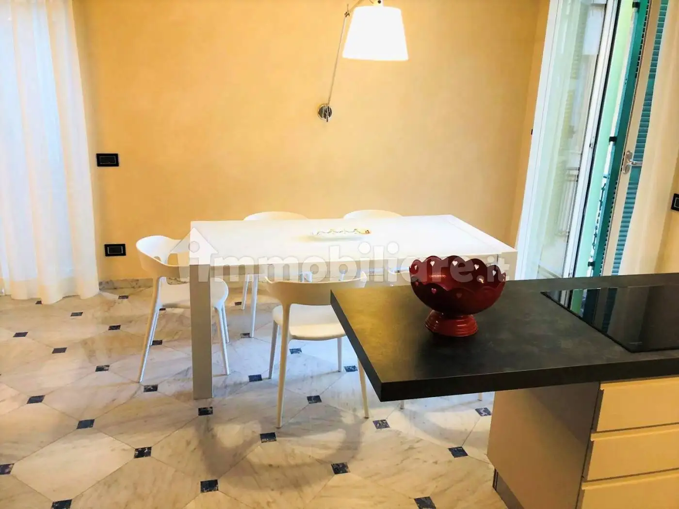 Appartamento in affitto a Alassio