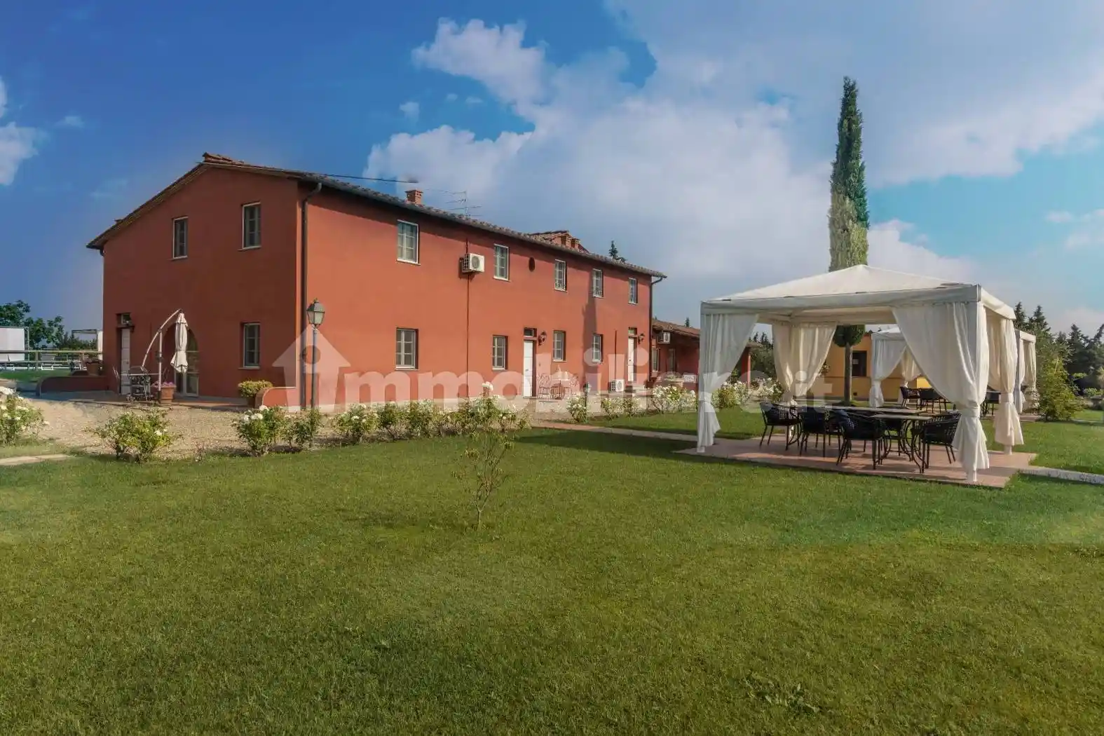 Palazzo - Edificio in vendita a Lastra a Signa