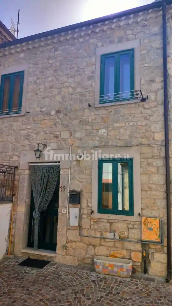 Appartamento in vendita a Castelguidone