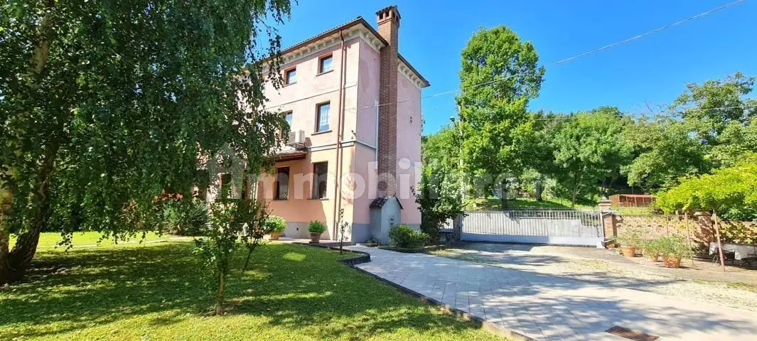 Casa indipendente in vendita a Montesegale