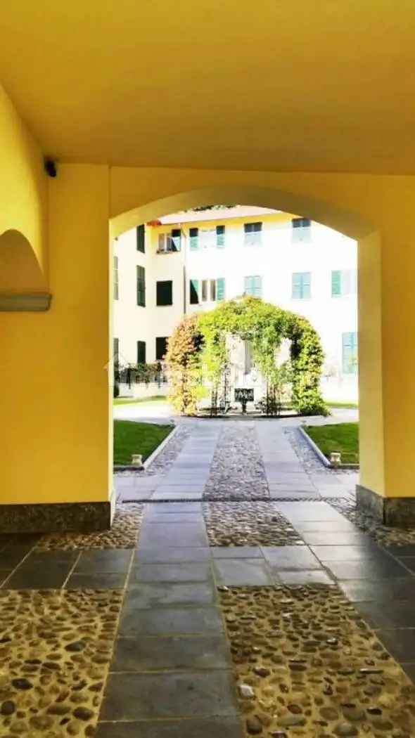 Appartamento in vendita a Pescate