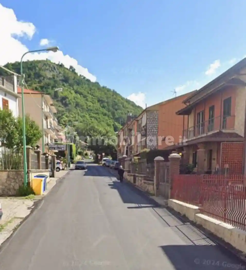 Trilocale via Partenio 7, Mercogliano - foto 2