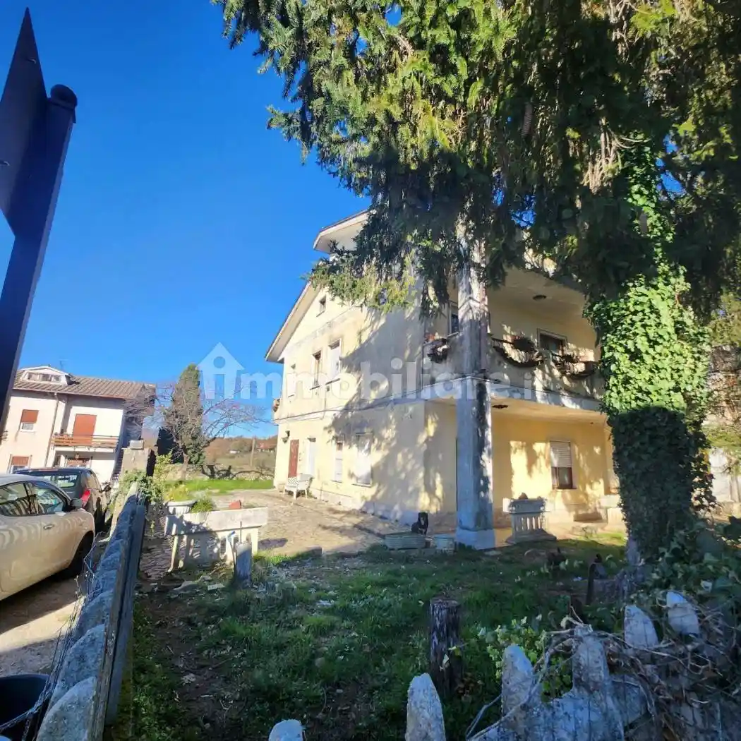 Villa in vendita a Torricella in Sabina