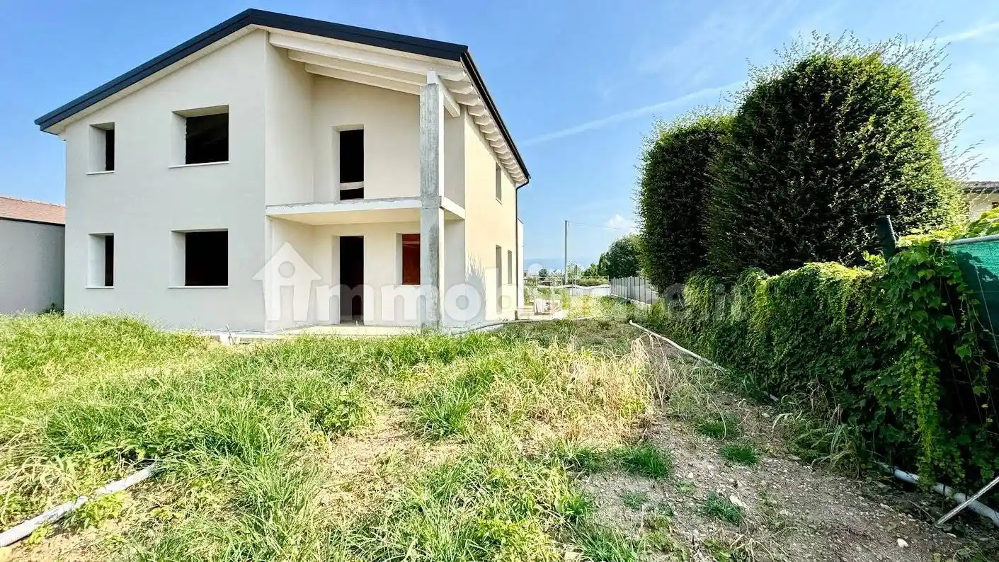 Villa in vendita a Tezze sul Brenta