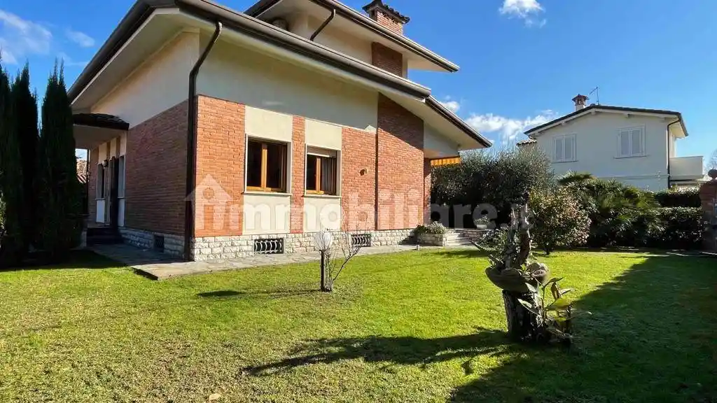 Villa in affitto a Forte dei Marmi