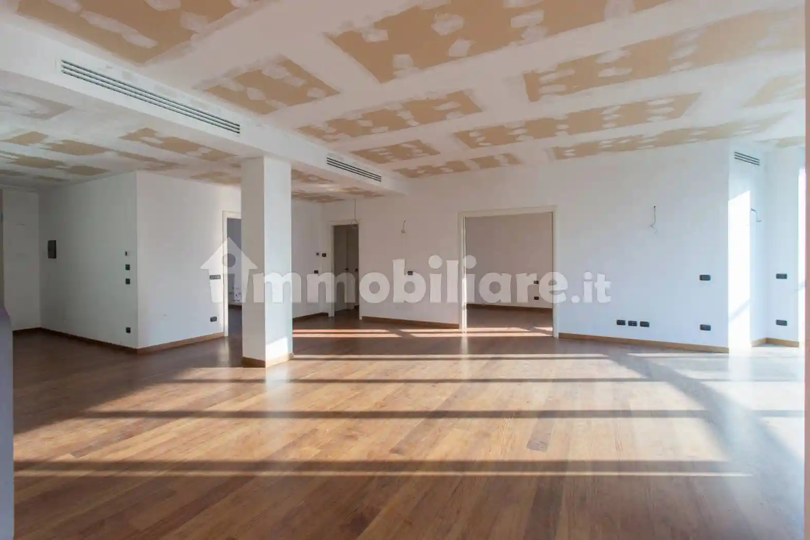 Appartamento via San Calocero 10, Corso Genova, Milano - foto 3