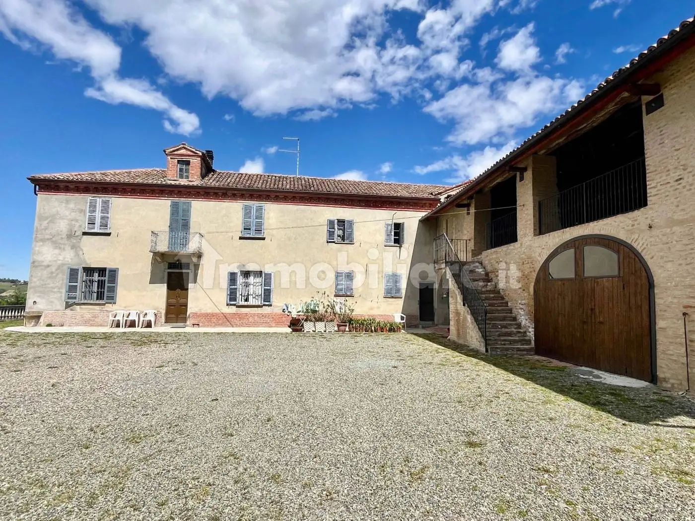 Cascina frazione Garbazzola 9, Calamandrana