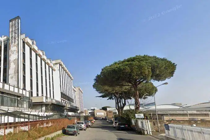 Palazzo - Edificio in vendita a Roma
