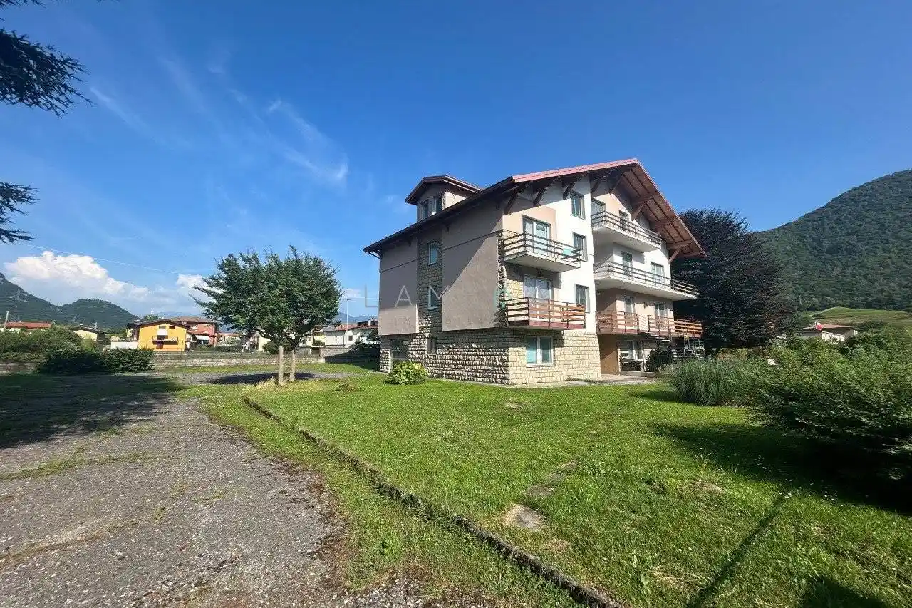 Villa in vendita a Sovere