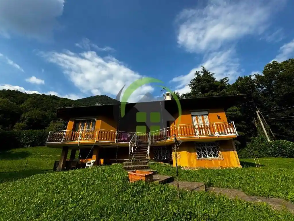 Villa in vendita a Albino