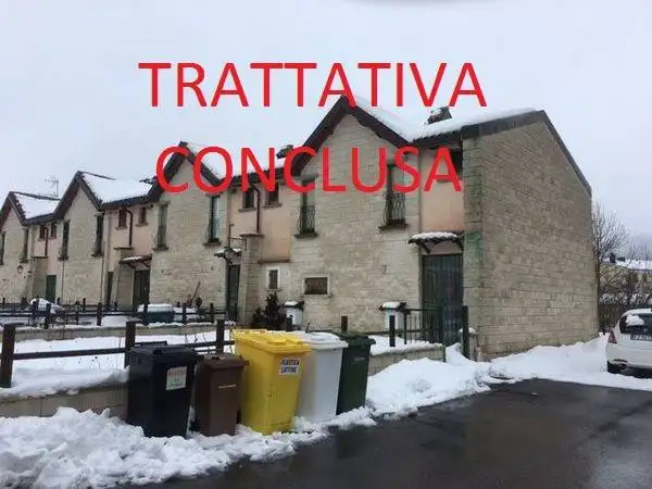 Villetta a schiera in vendita a Rocca di Mezzo