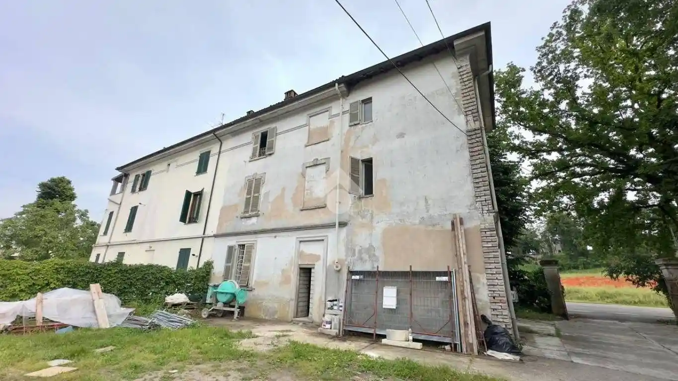Casa indipendente in vendita a Tortona