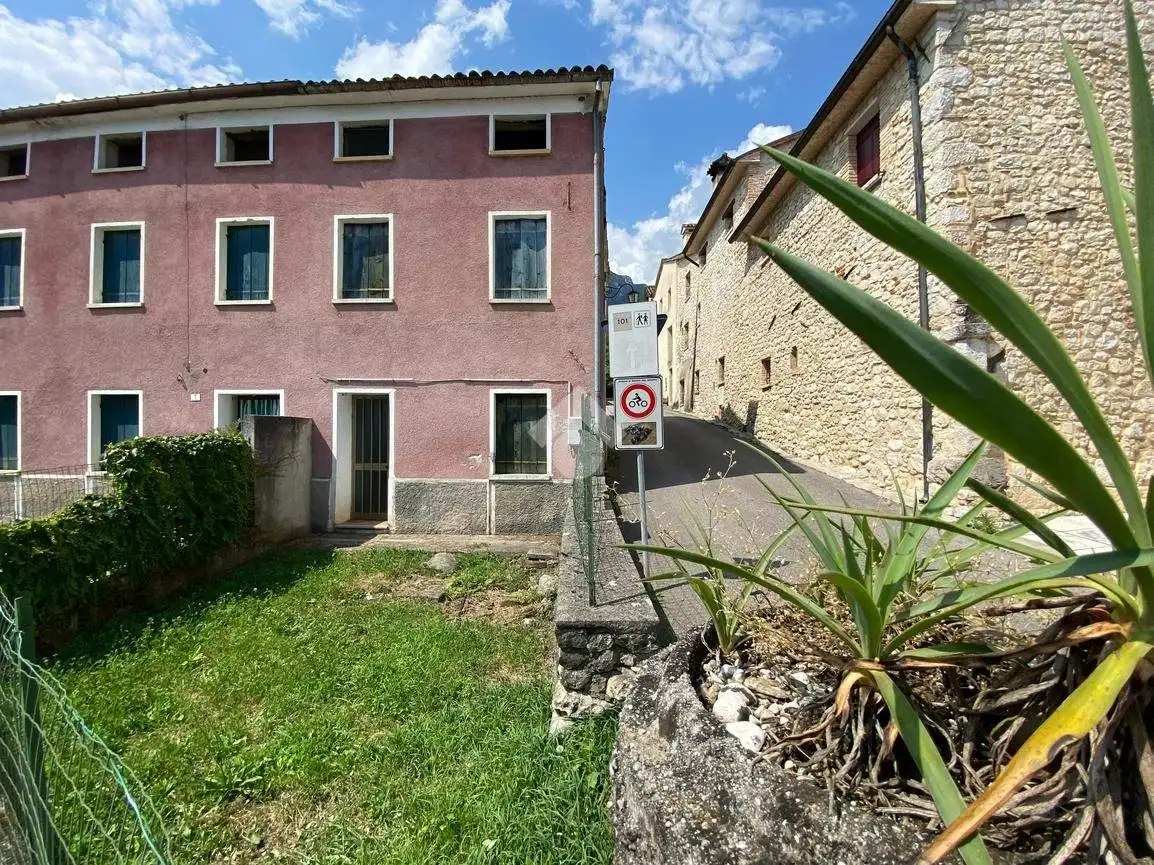 Rustico - Casale in vendita a Borso del Grappa