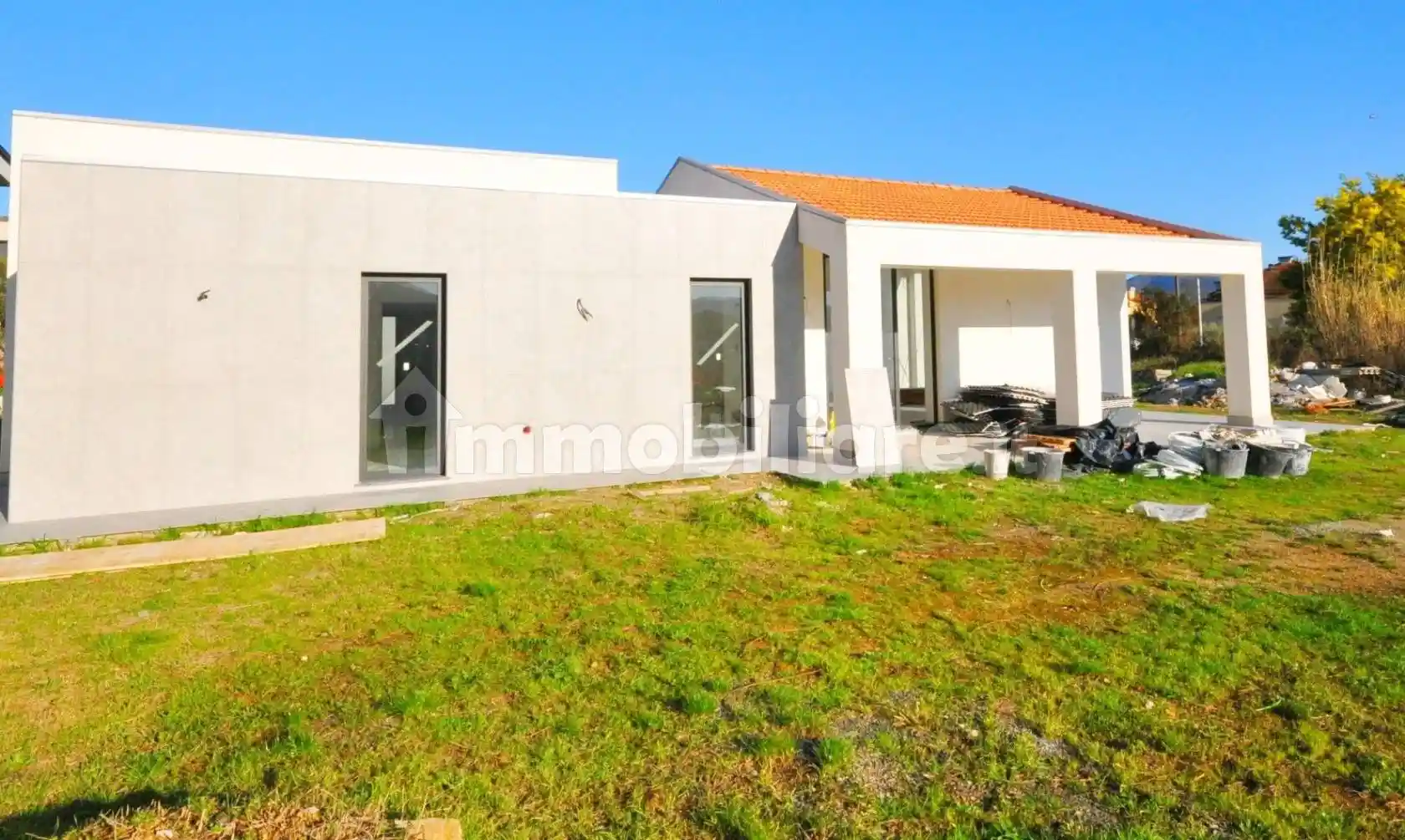 Villa in vendita a Sarzana