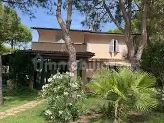 Villa in vendita a Civitanova Marche