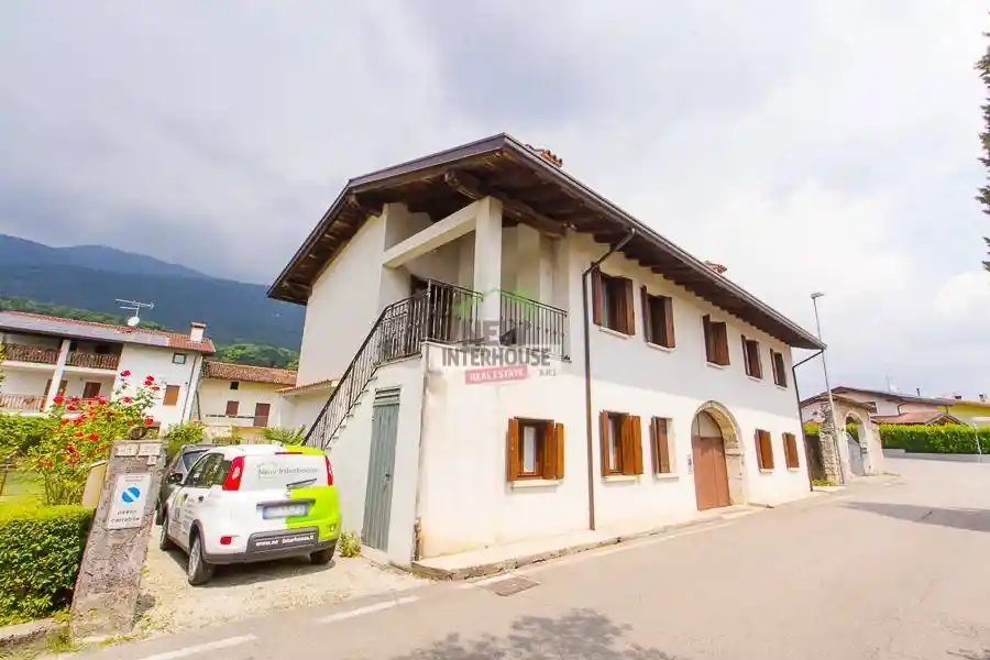 Villa in vendita a Maniago