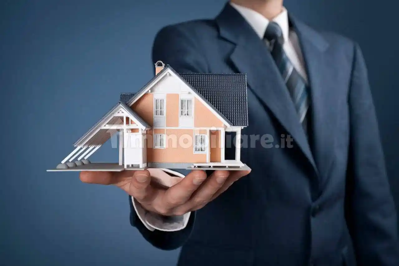 Appartamento in vendita a Desenzano del Garda