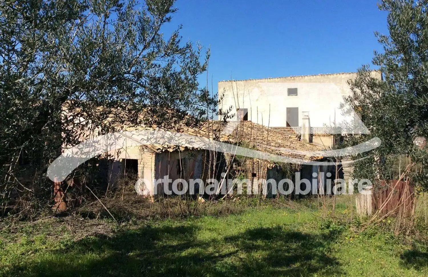 Rustico - Casale in vendita a Rosciano