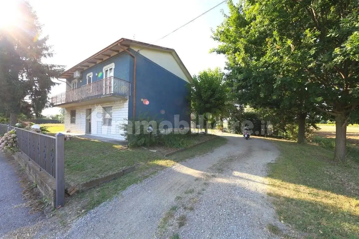 Casa indipendente in vendita a Cesena